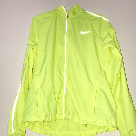 yellow nike jacket womens